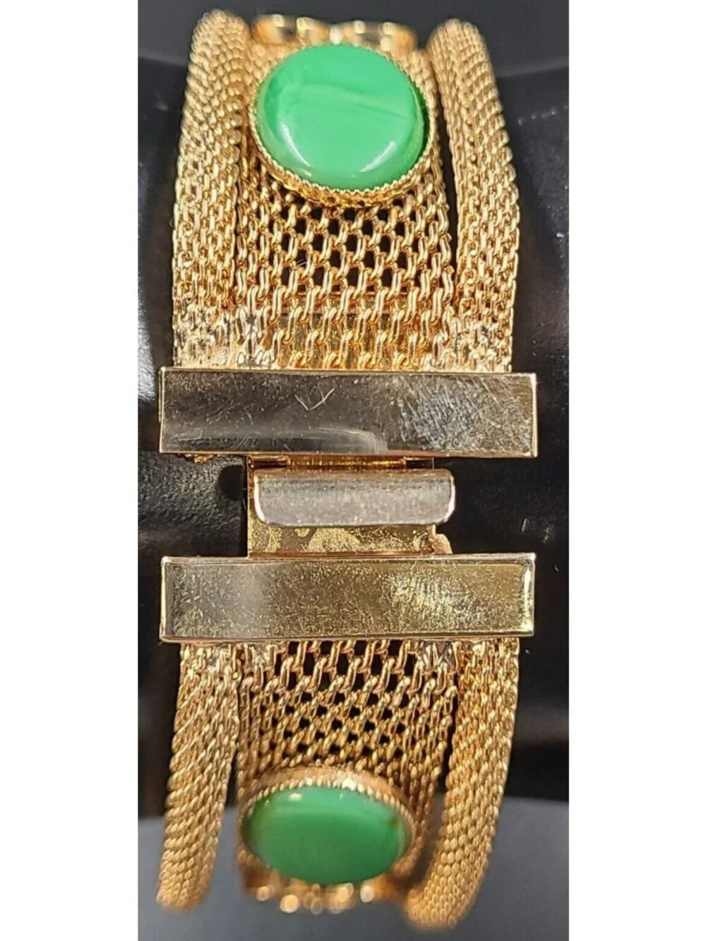Jade Colored Stone 3 Strand Mesh Bracelet Gold Tone 6.5